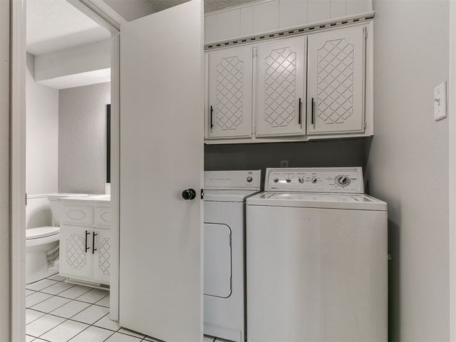 300 Woodside Drive, Norman, OK 73071