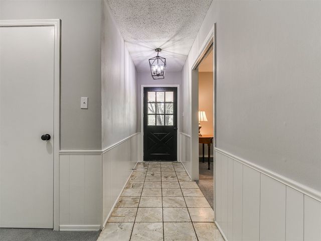 300 Woodside Drive, Norman, OK 73071