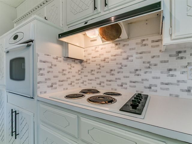 300 Woodside Drive, Norman, OK 73071