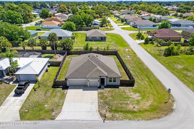 431 Fillmore Avenue NE, Palm Bay, FL 32907