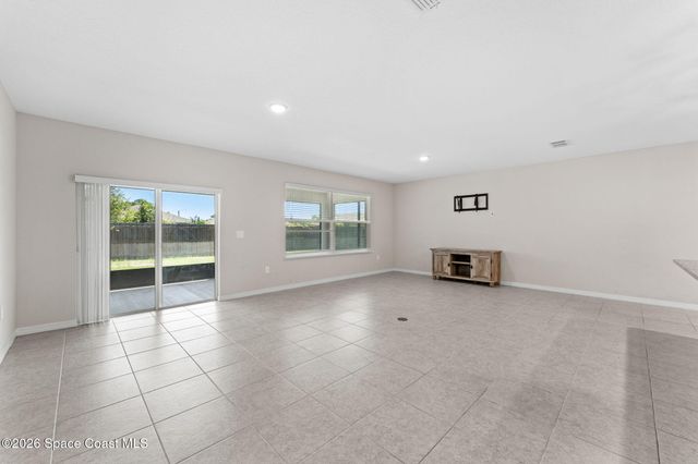 431 Fillmore Avenue NE, Palm Bay, FL 32907