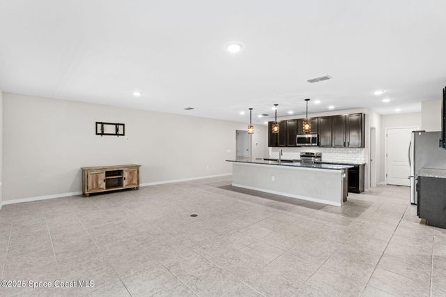 431 Fillmore Avenue NE, Palm Bay, FL 32907