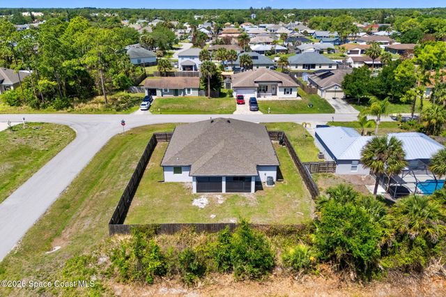 431 Fillmore Avenue NE, Palm Bay, FL 32907