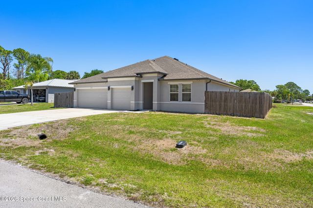 431 Fillmore Avenue NE, Palm Bay, FL 32907