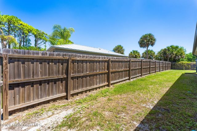 431 Fillmore Avenue NE, Palm Bay, FL 32907