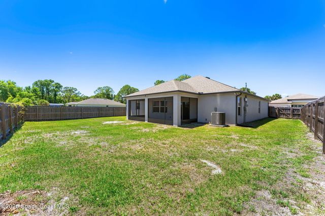 431 Fillmore Avenue NE, Palm Bay, FL 32907