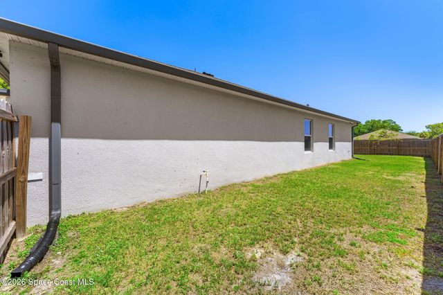 431 Fillmore Avenue NE, Palm Bay, FL 32907