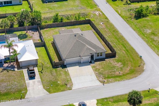 431 Fillmore Avenue NE, Palm Bay, FL 32907