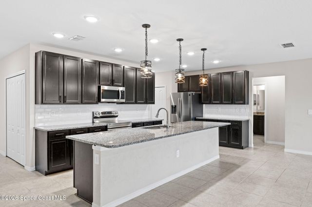 431 Fillmore Avenue NE, Palm Bay, FL 32907