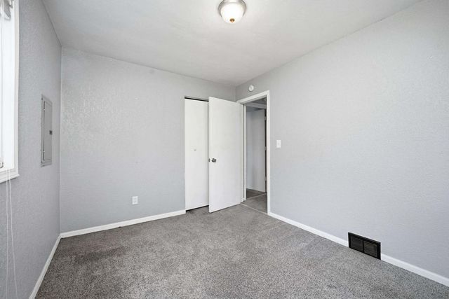 3128 Indian Road, Davenport, IA 52802