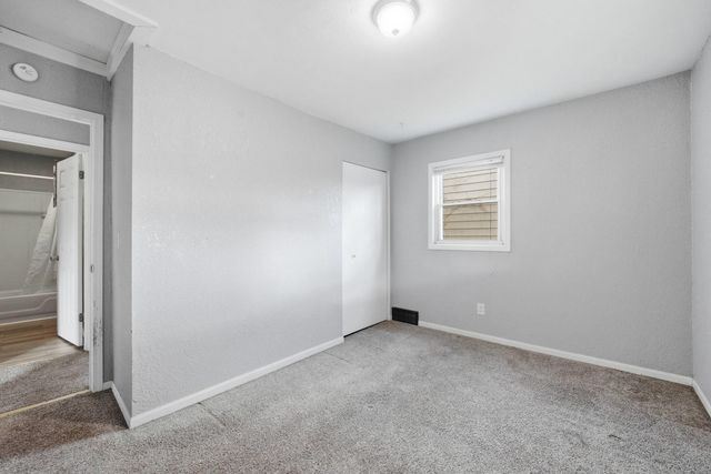 3128 Indian Road, Davenport, IA 52802