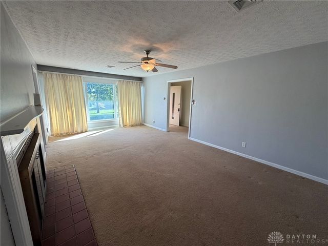 1441 S Dixie Drive, Vandalia, OH 45377