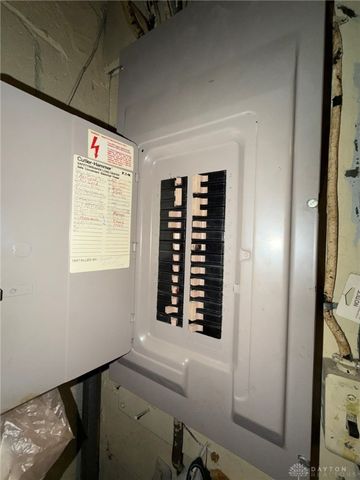 1441 S Dixie Drive, Vandalia, OH 45377