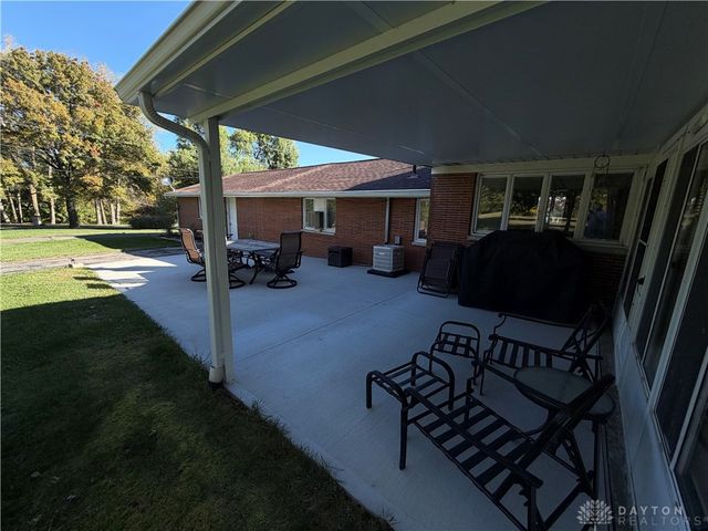 1441 S Dixie Drive, Vandalia, OH 45377