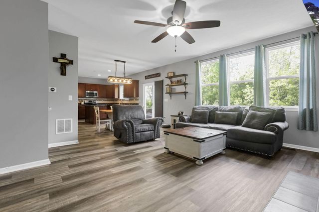 3986 Snowcreek Drive, Grove City, OH 43123