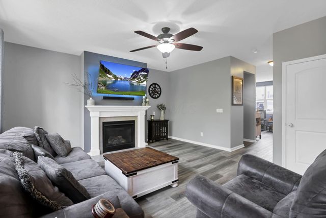 3986 Snowcreek Drive, Grove City, OH 43123