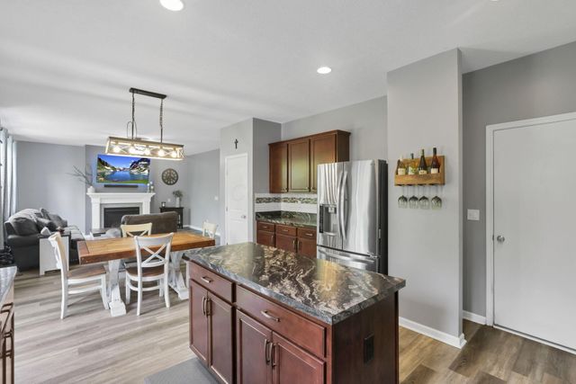 3986 Snowcreek Drive, Grove City, OH 43123
