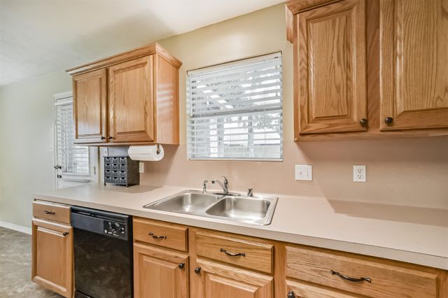 2723 Indian Mound Trail, Crosby, TX 77532