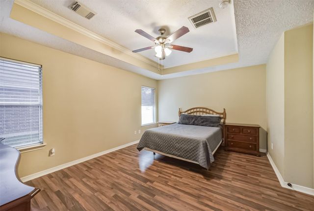 2723 Indian Mound Trail, Crosby, TX 77532