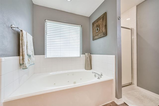 2723 Indian Mound Trail, Crosby, TX 77532