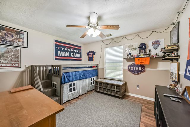 2723 Indian Mound Trail, Crosby, TX 77532