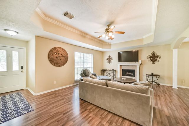 2723 Indian Mound Trail, Crosby, TX 77532