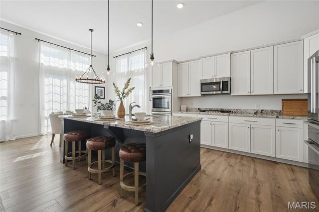 2472 Grover Ridge Drive, Wildwood, MO 63040