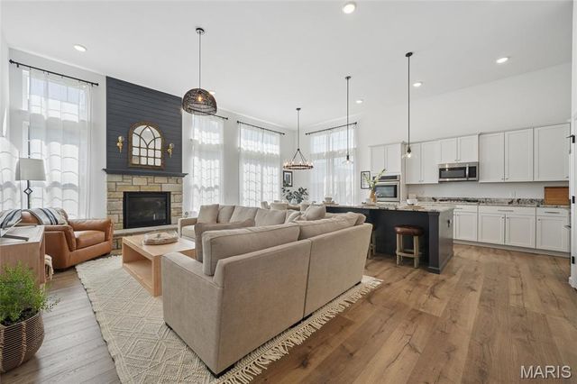 2472 Grover Ridge Drive, Wildwood, MO 63040