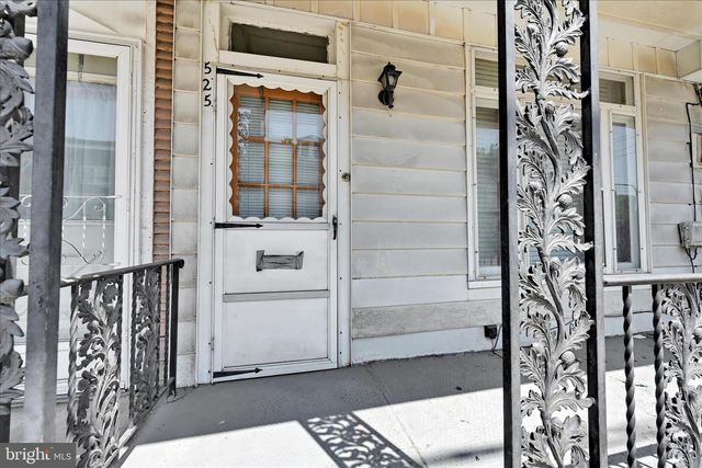 525 W MAHANOY ST, Mahanoy City, PA 17948