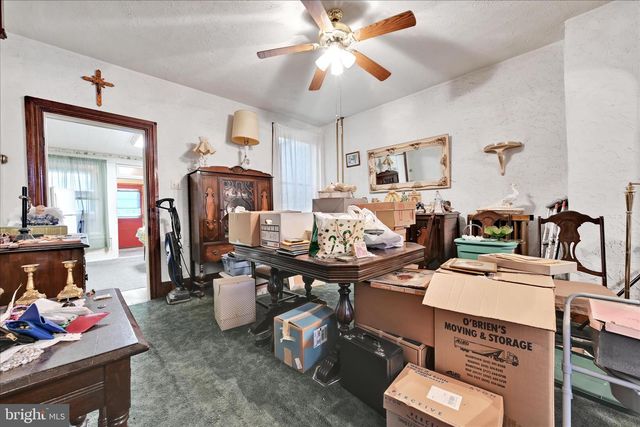 525 W MAHANOY ST, Mahanoy City, PA 17948