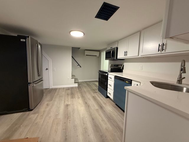 10 Greenleaf Court, Belmont, NH 03220