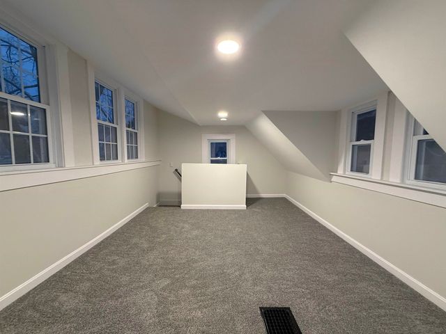 10 Greenleaf Court, Belmont, NH 03220