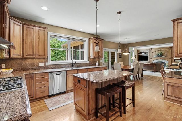 6311 Mercers Pointe Drive, Anderson Twp, OH 45244