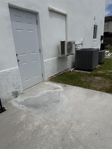 11959 SW 269th Ter 1, Homestead, FL 33032