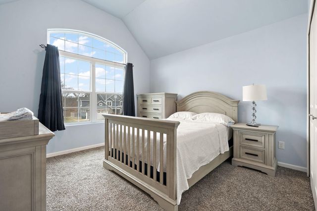 1089 Lakeview Drive, Hobart, IN 46342