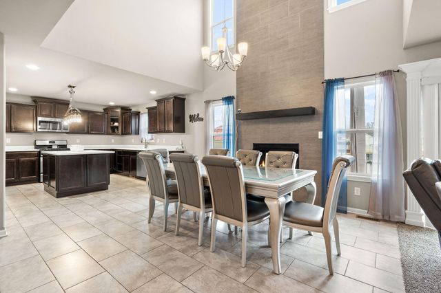 1089 Lakeview Drive, Hobart, IN 46342