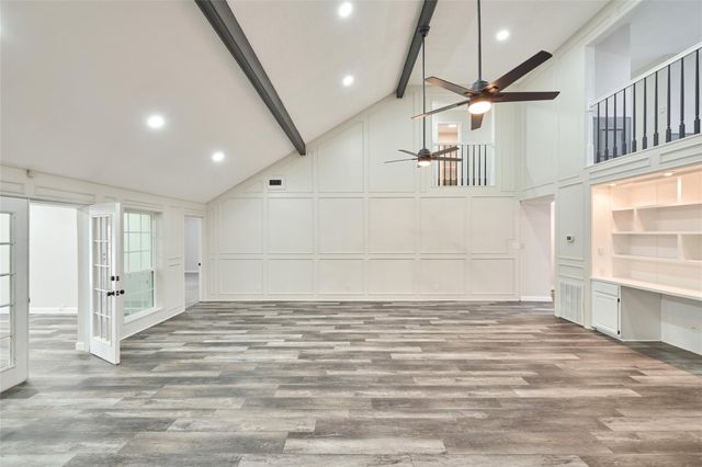 102 Springs Edge Drive, Montgomery, TX 77356