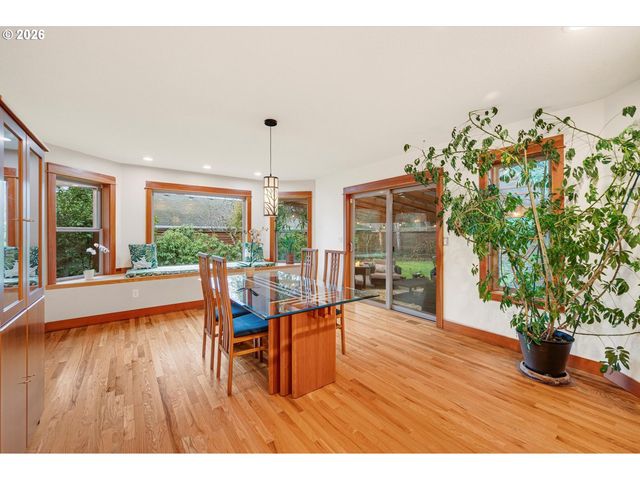 8380 Sw ROGUE Ln, Wilsonville, OR 97070