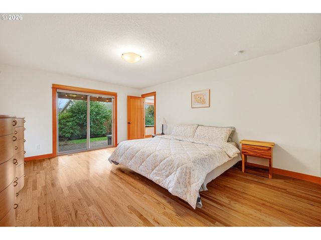 8380 Sw ROGUE Ln, Wilsonville, OR 97070