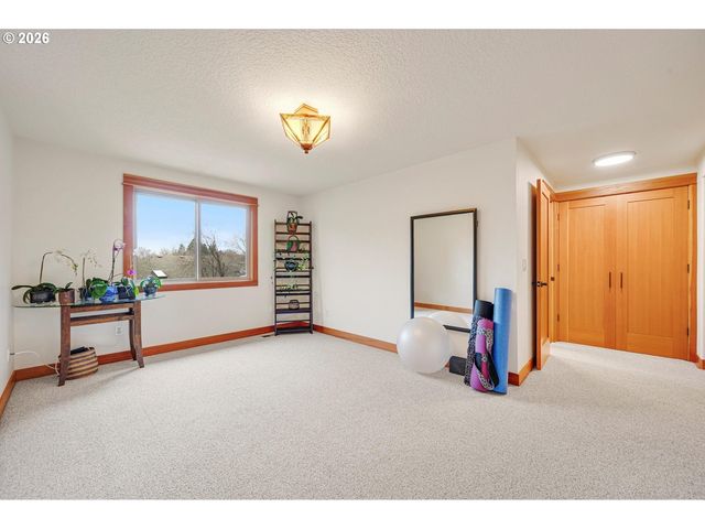 8380 Sw ROGUE Ln, Wilsonville, OR 97070