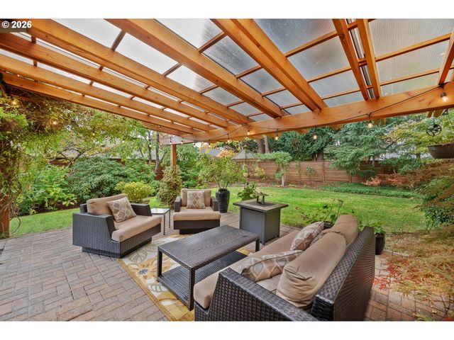 8380 Sw ROGUE Ln, Wilsonville, OR 97070