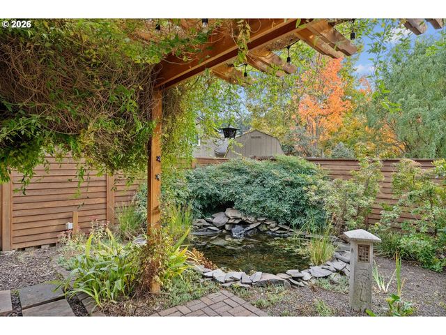 8380 Sw ROGUE Ln, Wilsonville, OR 97070