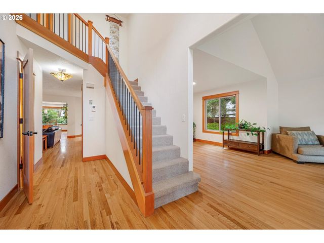 8380 Sw ROGUE Ln, Wilsonville, OR 97070