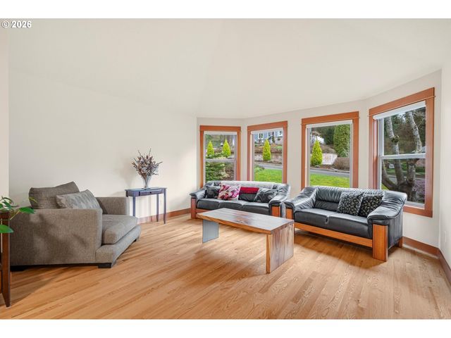 8380 Sw ROGUE Ln, Wilsonville, OR 97070