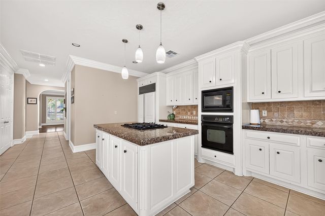 13606 Still Bay Court, Houston, TX 77077