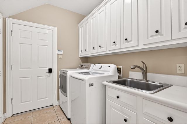 13606 Still Bay Court, Houston, TX 77077