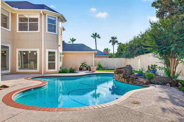 13606 Still Bay Court, Houston, TX 77077