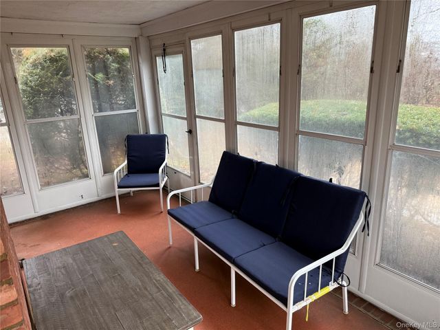 9 Center Street, Glen Cove, NY 11542