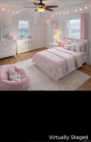 9 Center Street, Glen Cove, NY 11542