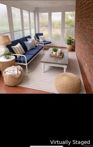 9 Center Street, Glen Cove, NY 11542